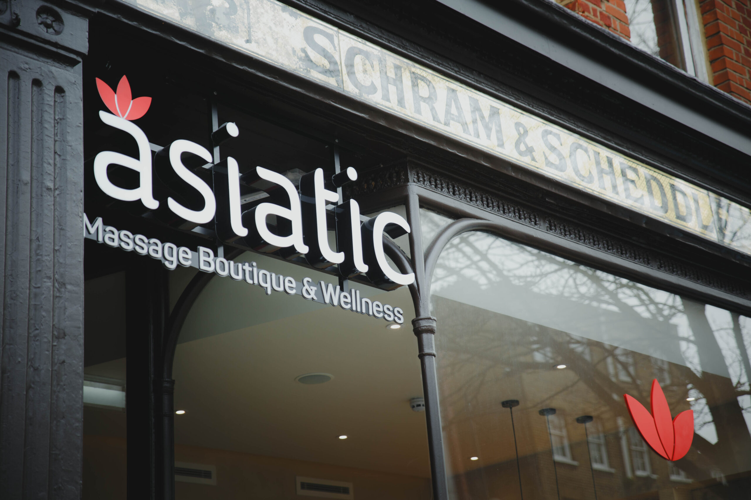 Asiatic massage London wellness centre.