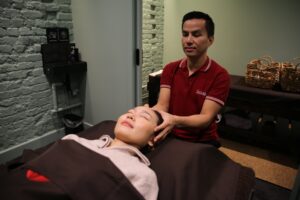 Asiatic Massage therapist Alex