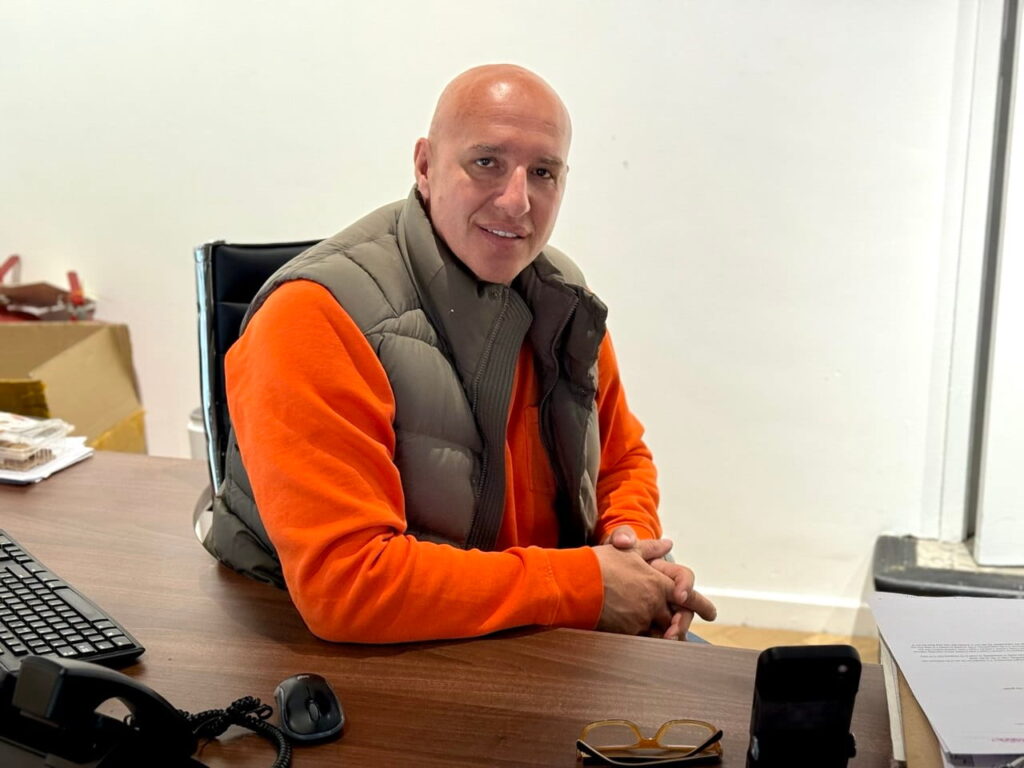 Bardhyl, owner of Lee Banks Carpets, Islington flooring expert.