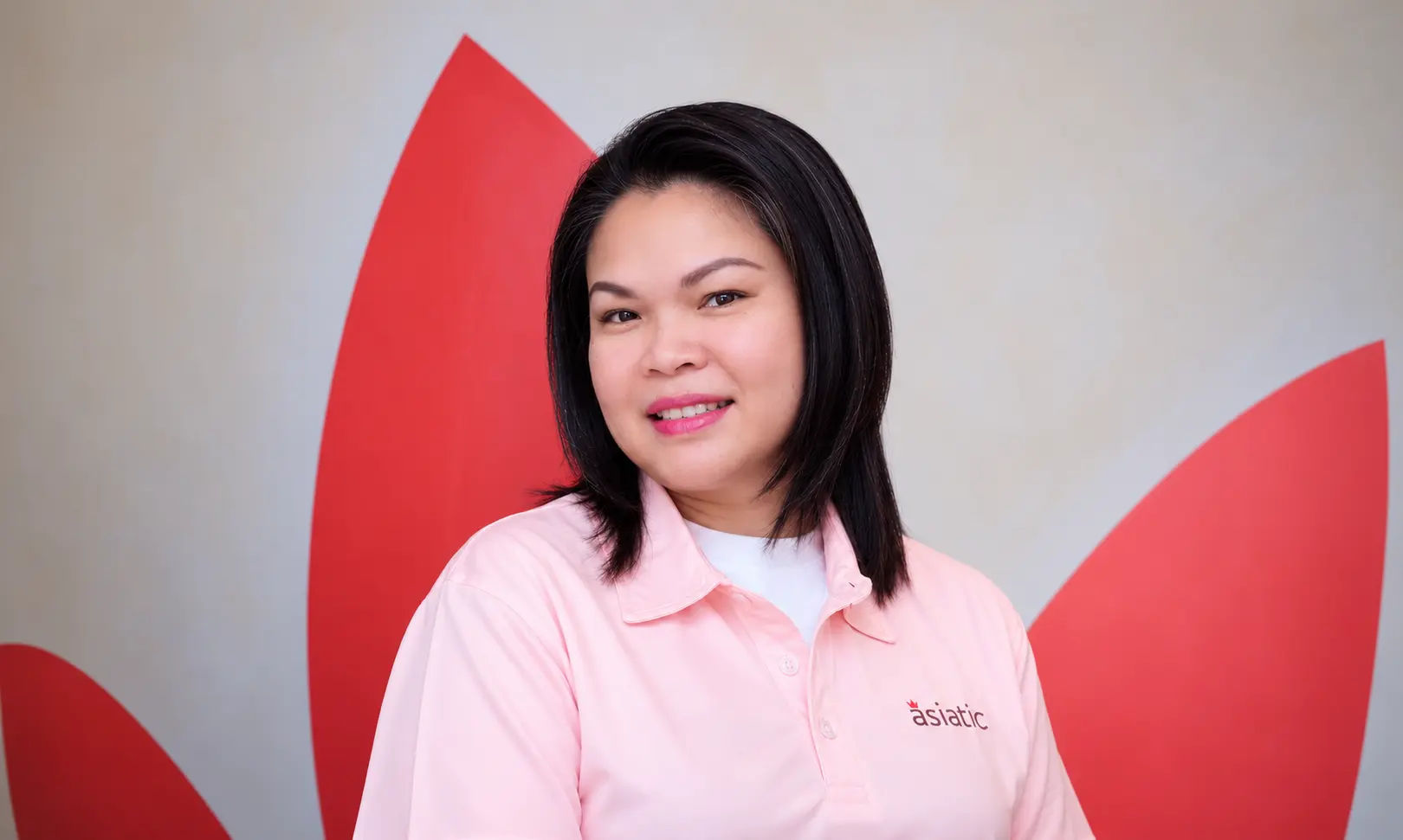tukkie-receptionist-asiatic-thai-massage-london